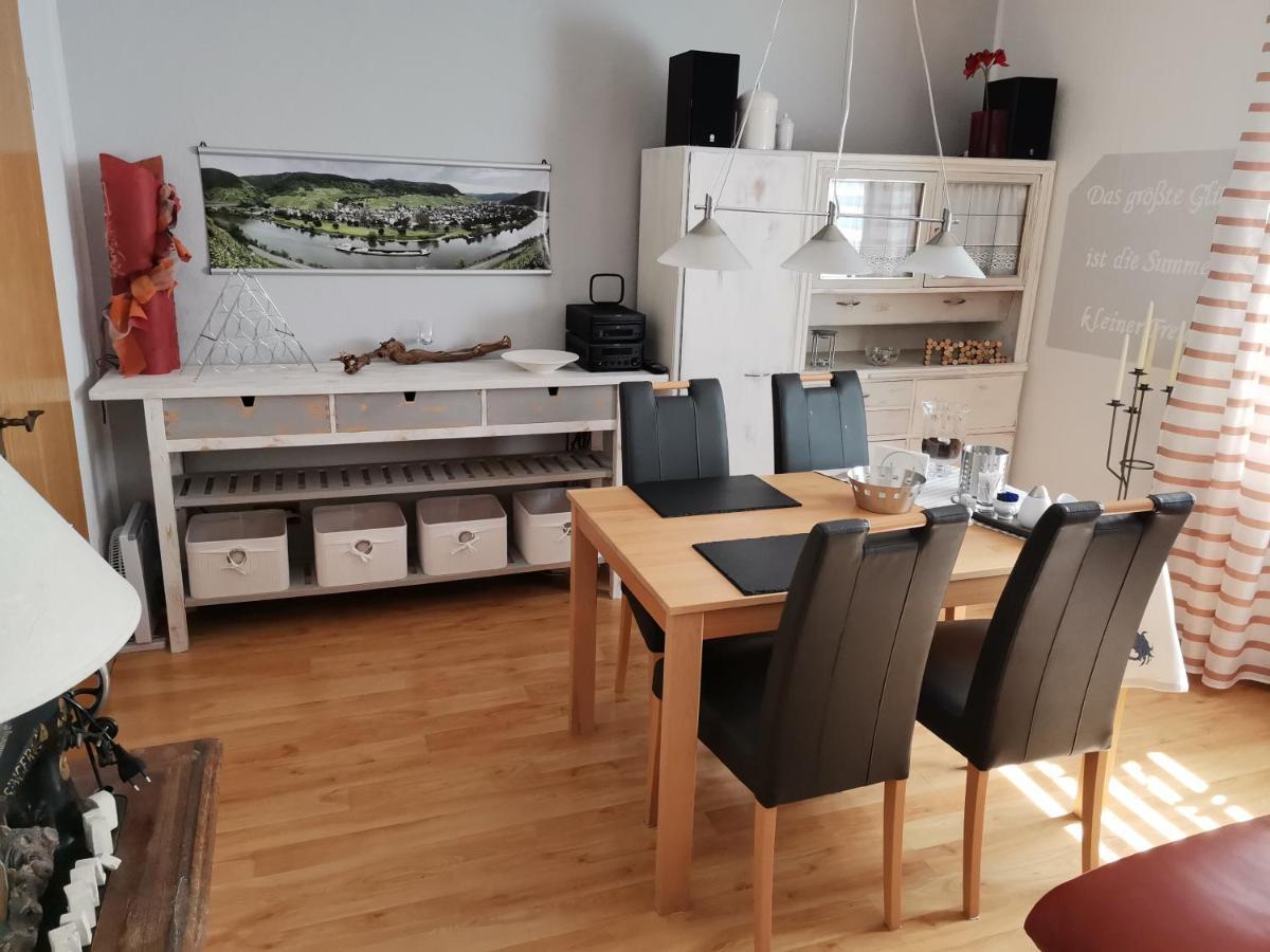 Ferienwohnungen Am Bruttiger Moselsteig 外观 照片