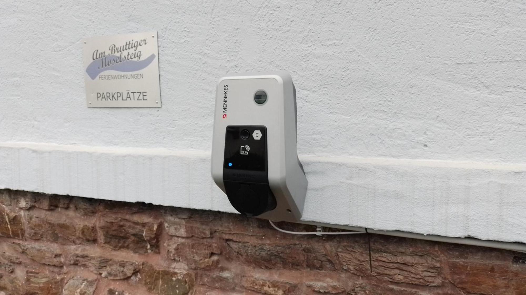 Ferienwohnungen Am Bruttiger Moselsteig 外观 照片